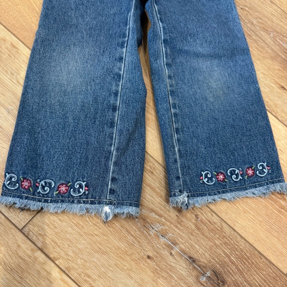 Faded Glory Girls Jeans 4T Floral Embroidered Hem Frayed Edge - Picture 4 of 5